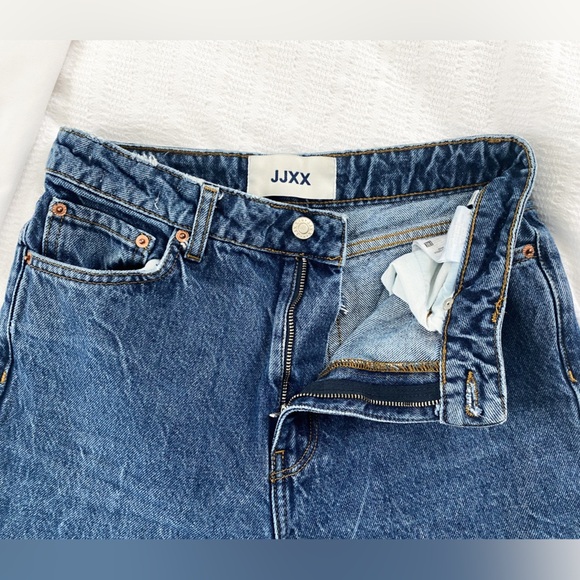 Hudson’s Bay JJXX Mom High Waist Jeans, Medium Wash - Size 27/32 - Picture 7 of 11